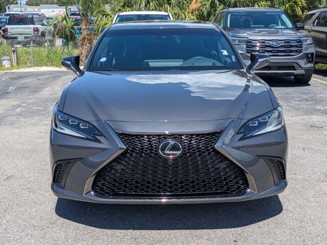 2024 Lexus ES