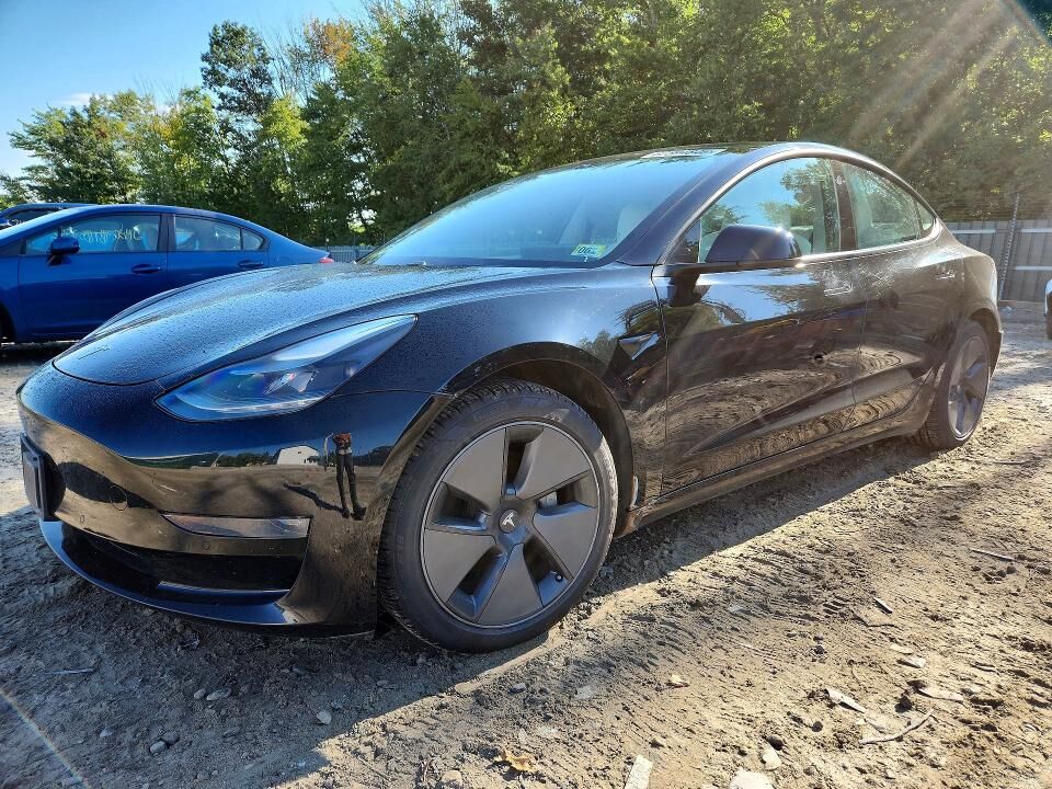 2021 TESLA Model 3