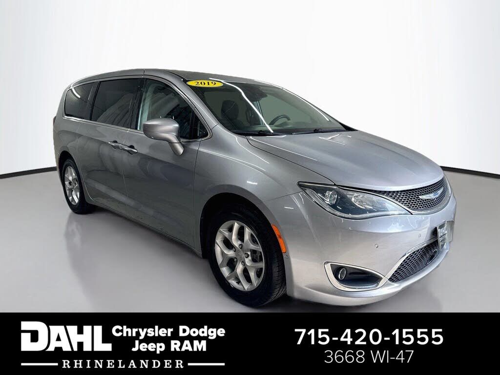 2019 CHRYSLER Pacifica