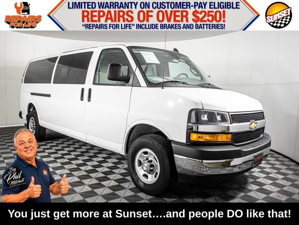 2022 CHEVROLET Express