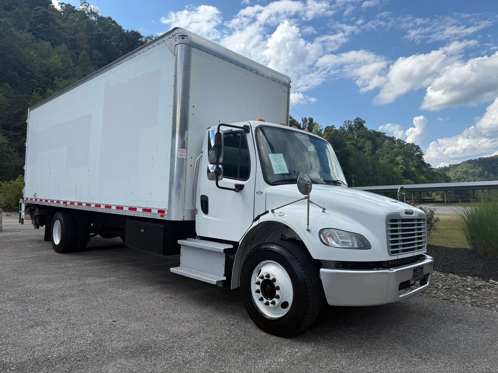 2018 FREIGHTLINER M2