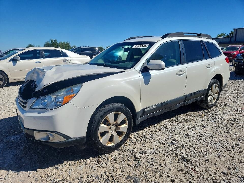 2011 SUBARU Outback