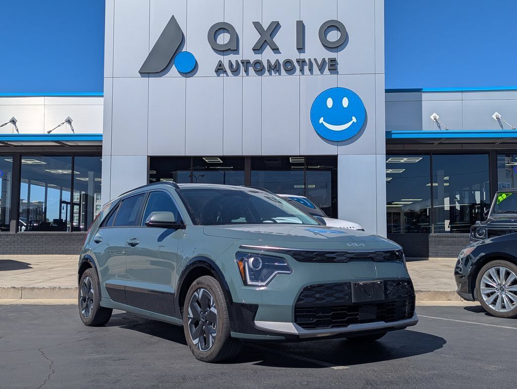 2023 KIA Niro