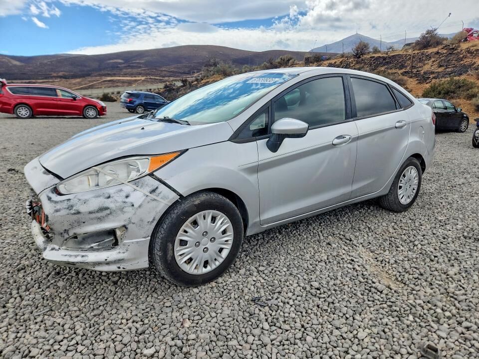 2015 FORD Fiesta