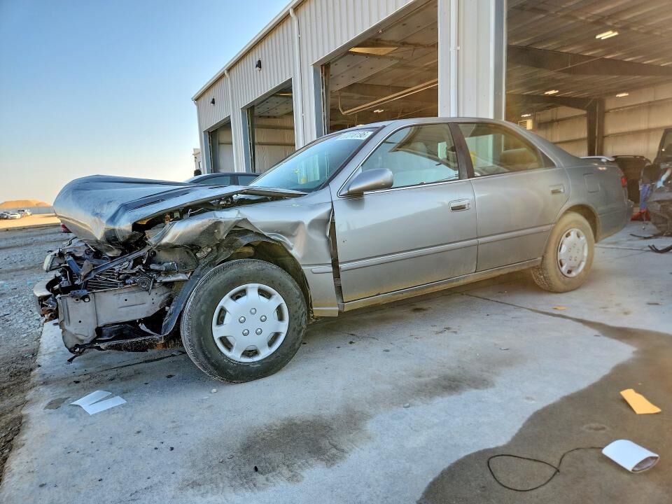 1999 TOYOTA Camry