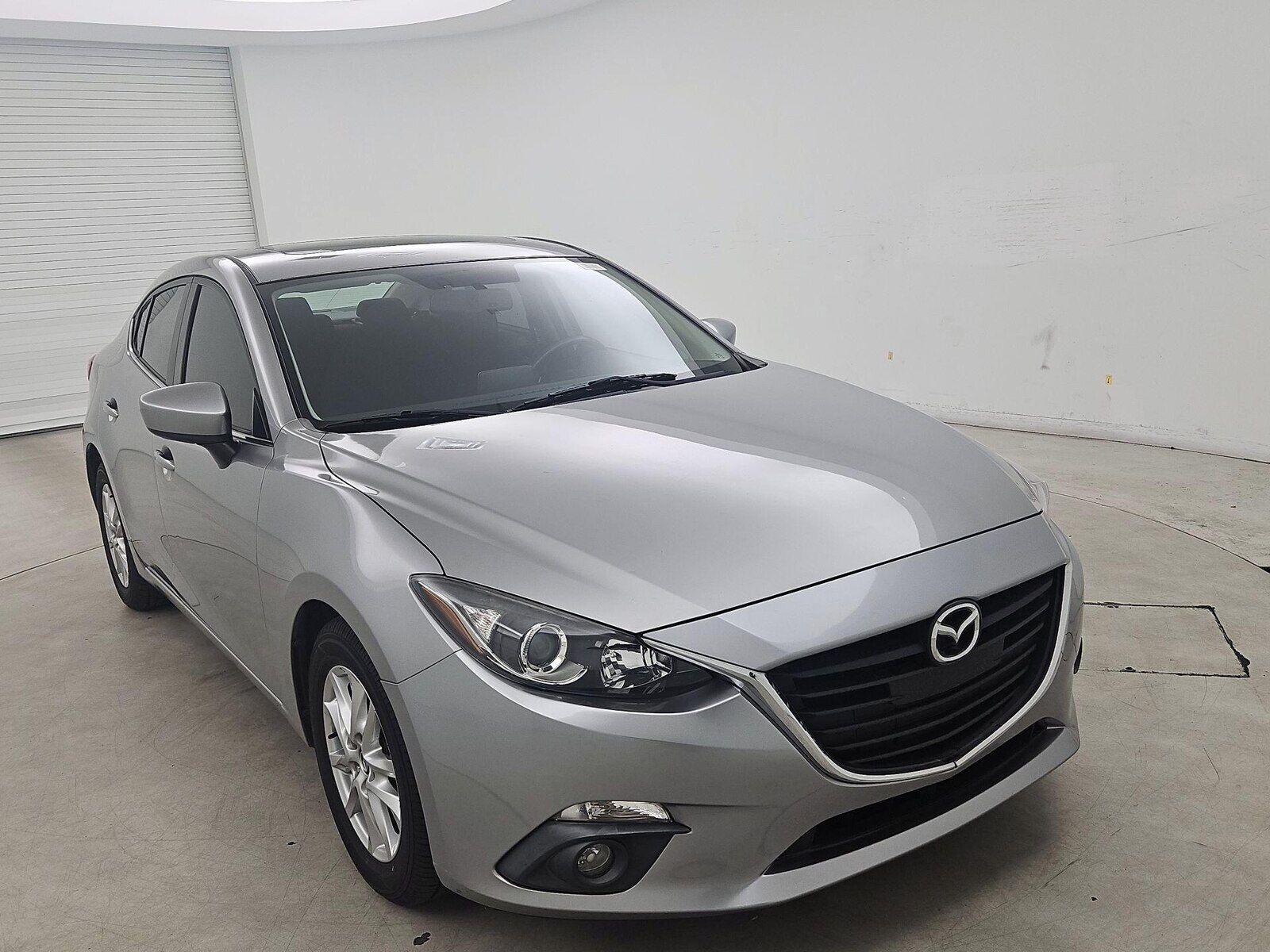 2016 MAZDA Mazda3