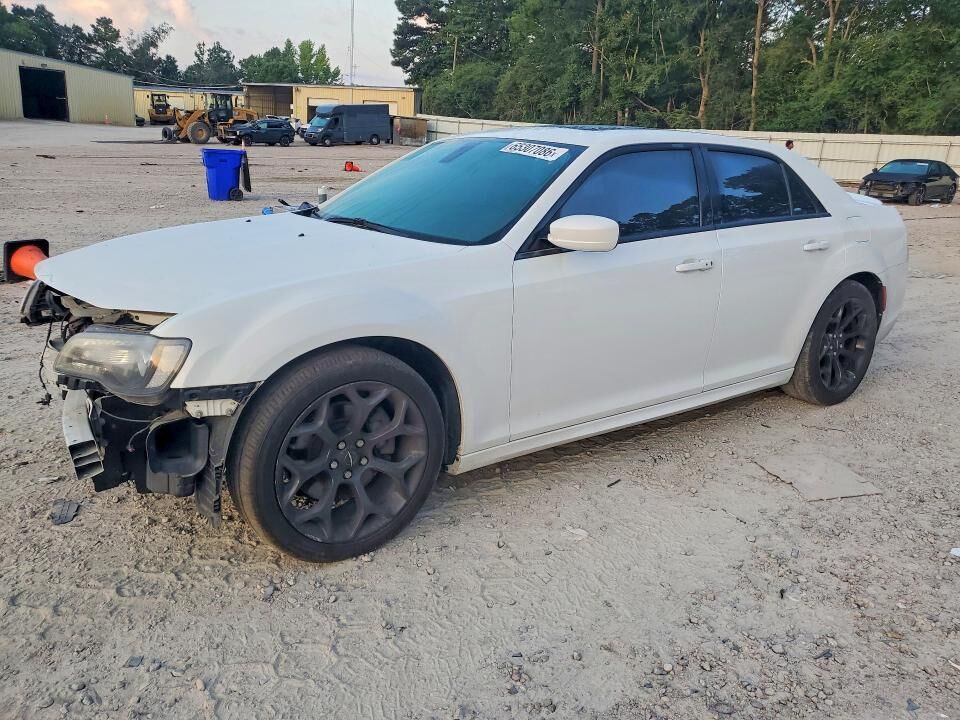2020 CHRYSLER 300