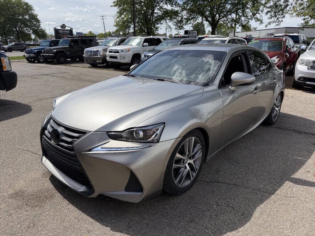 2017 LEXUS IS