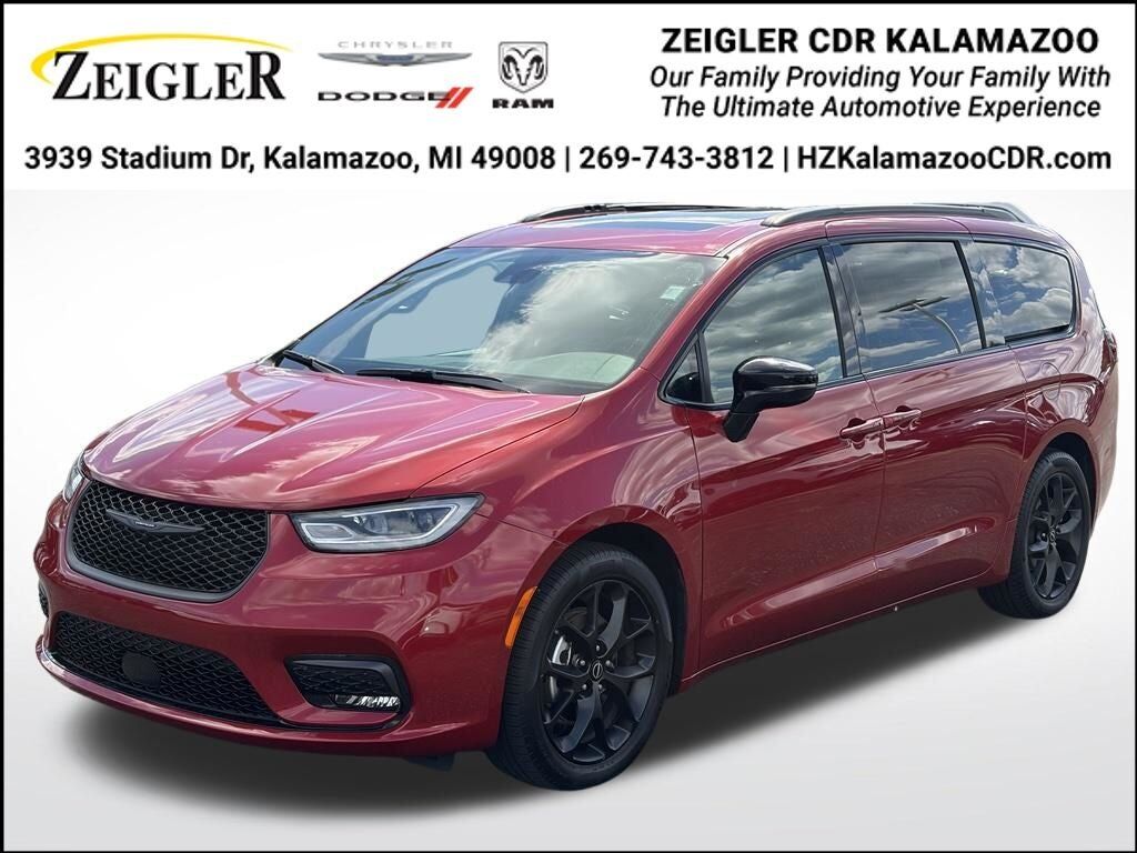 2025 CHRYSLER Pacifica