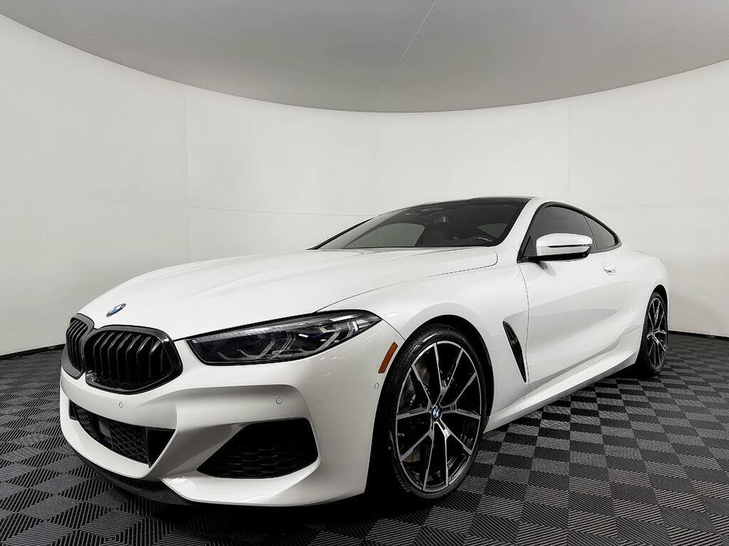 2022 BMW M850i