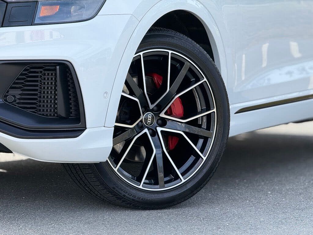 2023 Audi Q8