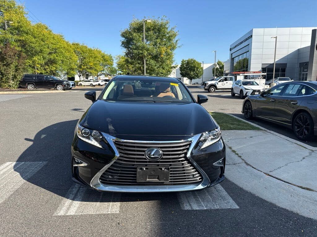 2017 Lexus ES