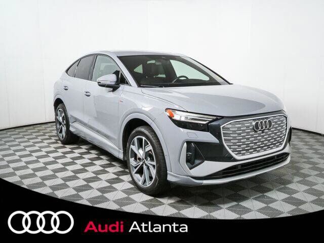 2023 AUDI Q4