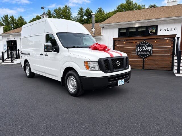 2018 NISSAN NV
