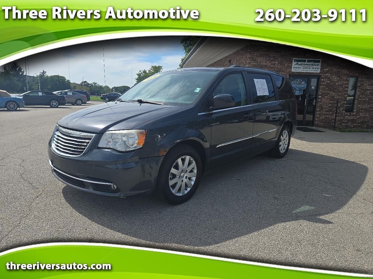 2014 CHRYSLER Town and Country