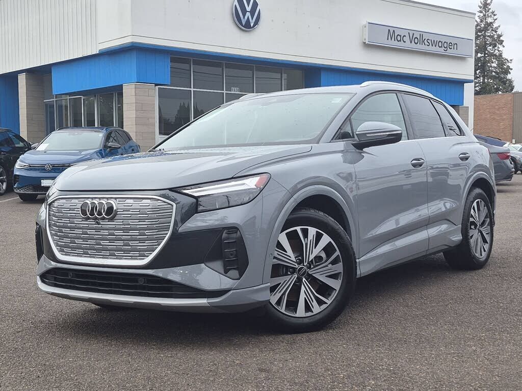 2024 AUDI Q4