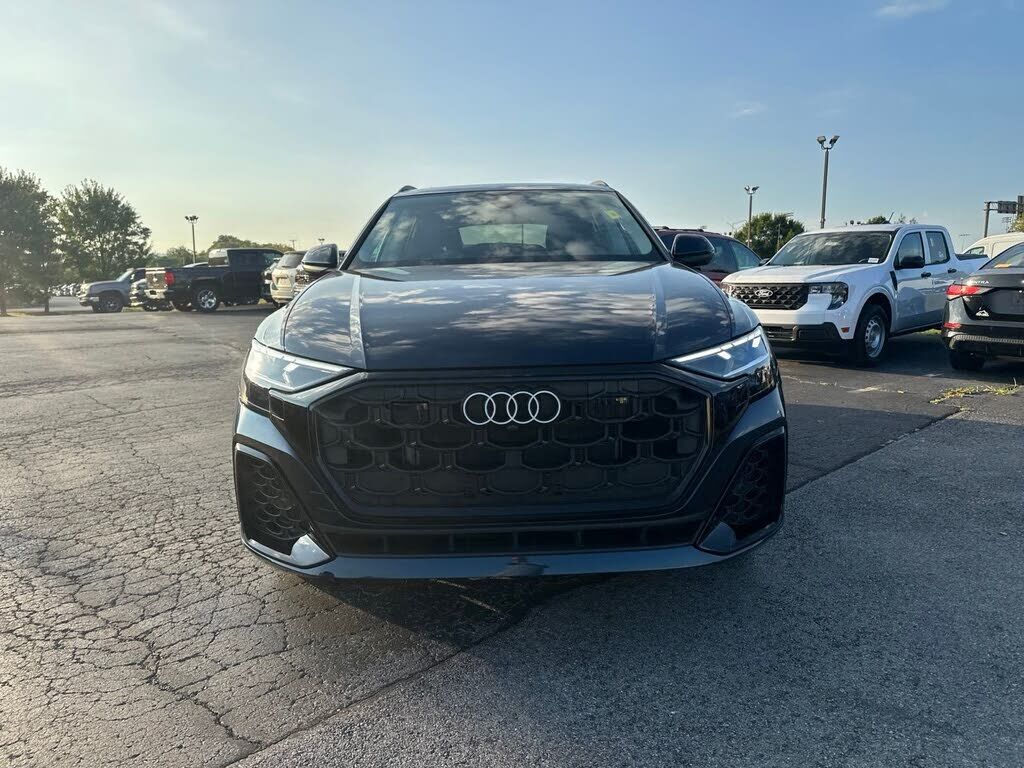 2025 Audi Q8