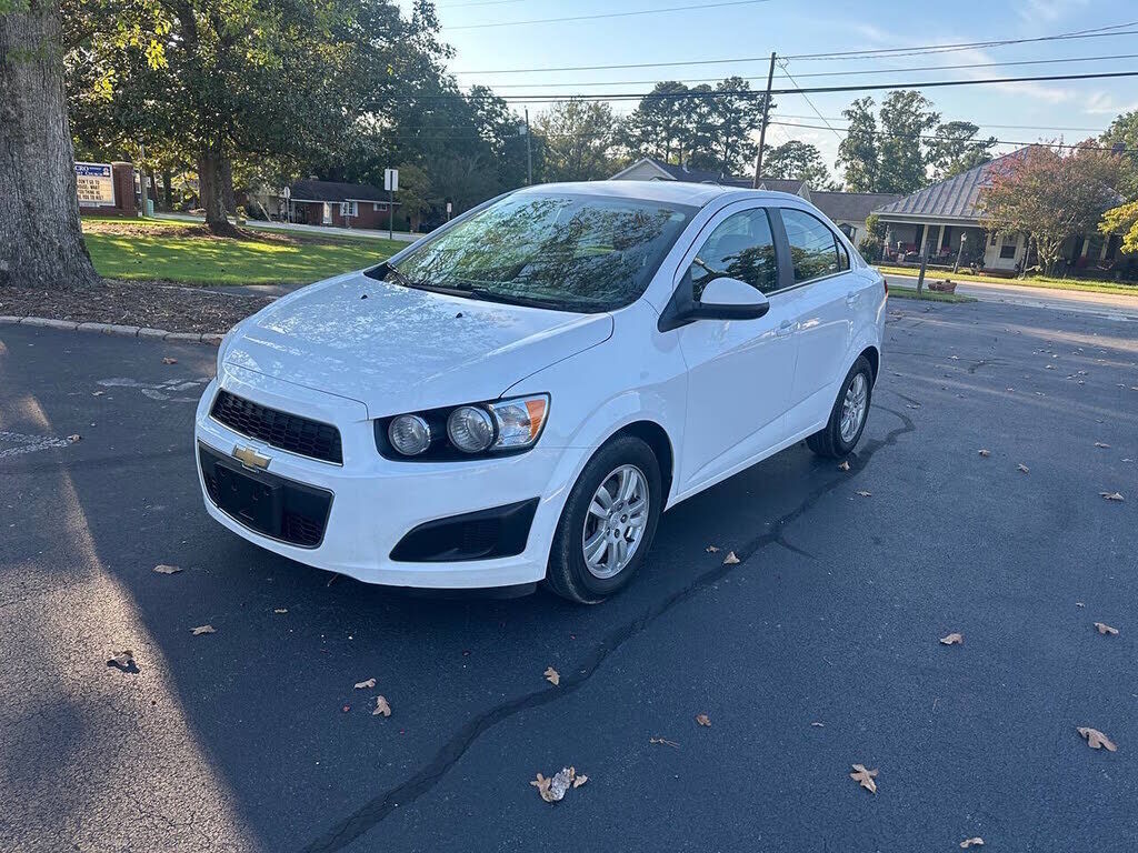 2016 CHEVROLET Sonic