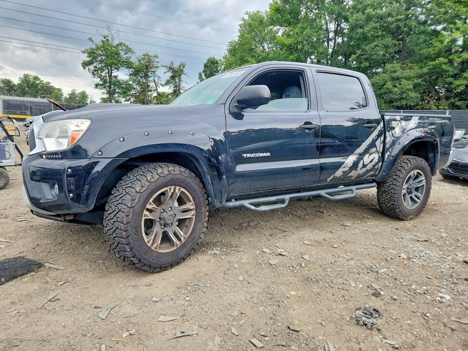 2013 TOYOTA Tacoma