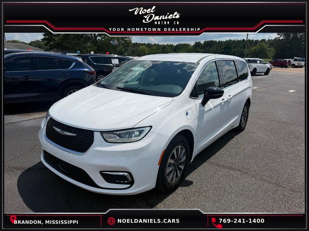 2024 CHRYSLER Pacifica