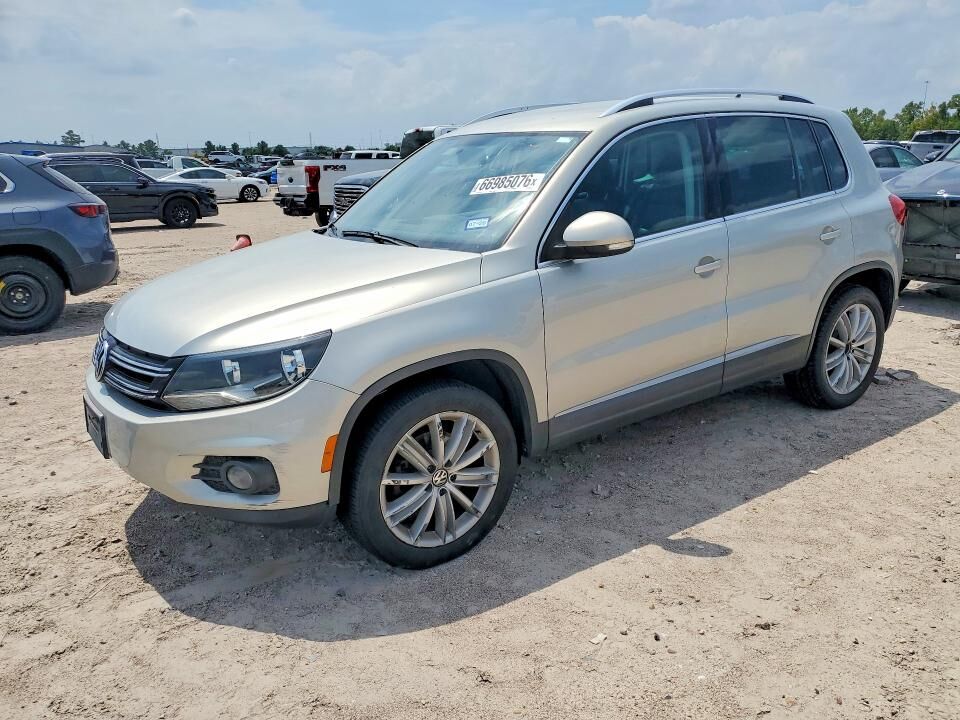 2012 VOLKSWAGEN Tiguan