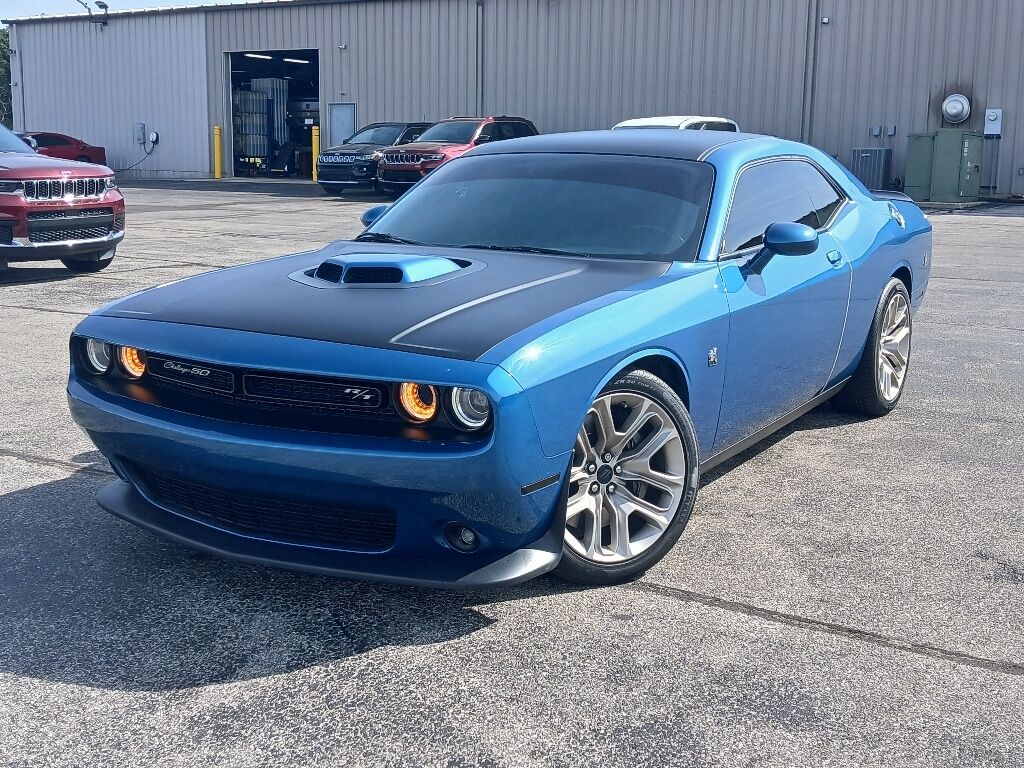 2020 DODGE Challenger