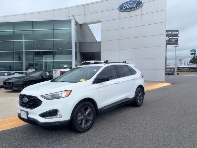 2022 FORD Edge