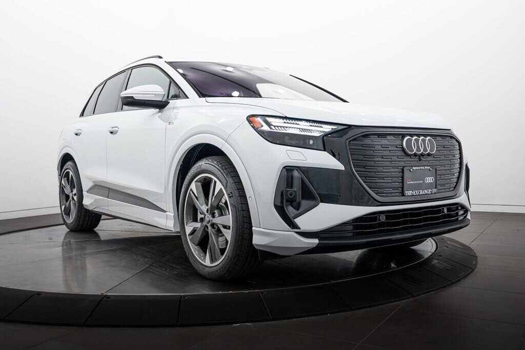 2024 AUDI Q4
