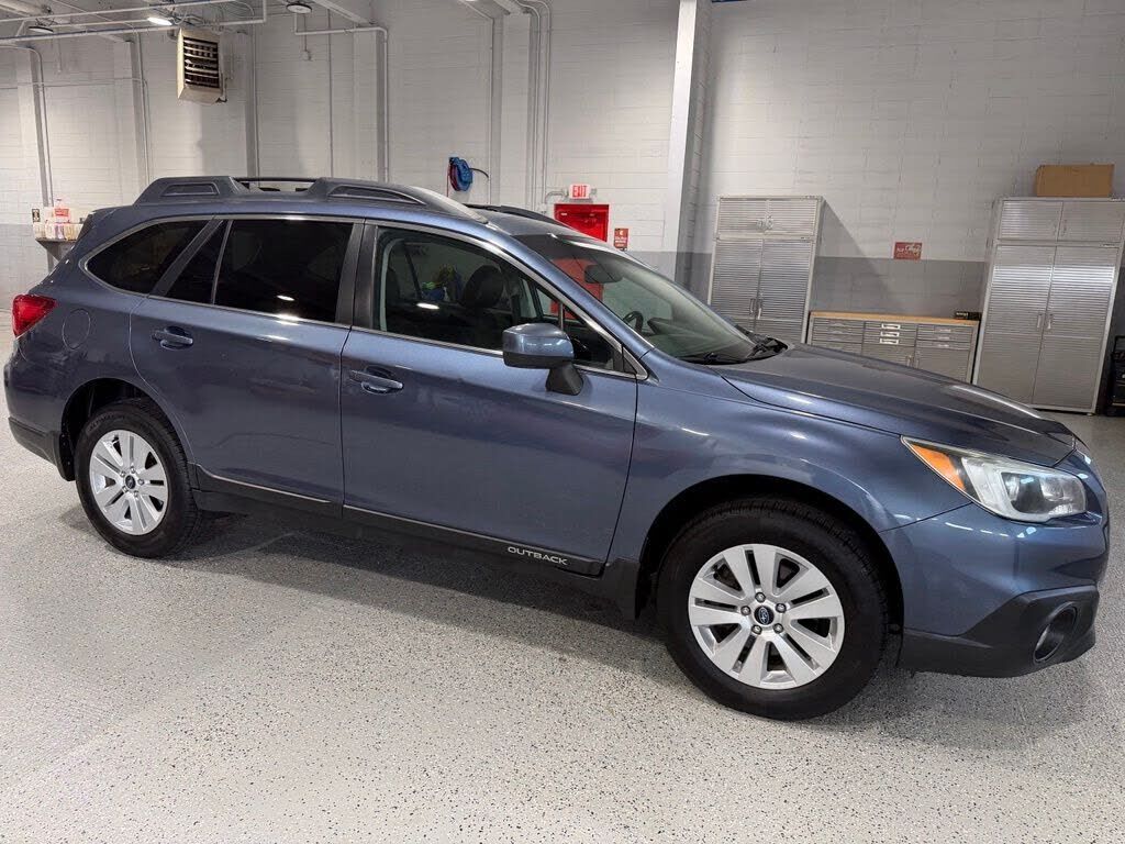 2015 SUBARU Outback