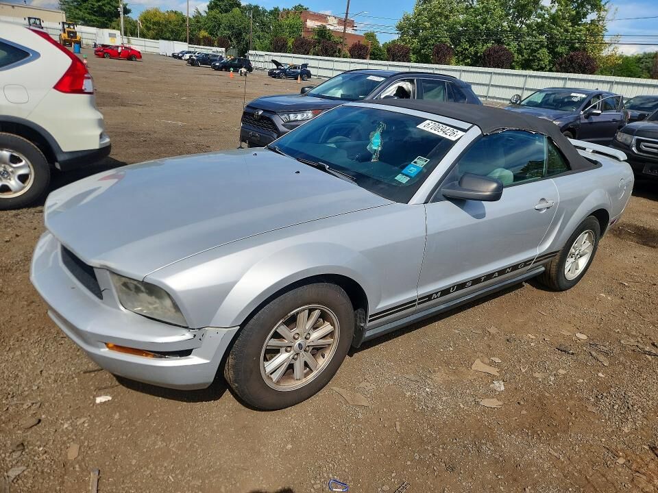 2005 FORD Mustang