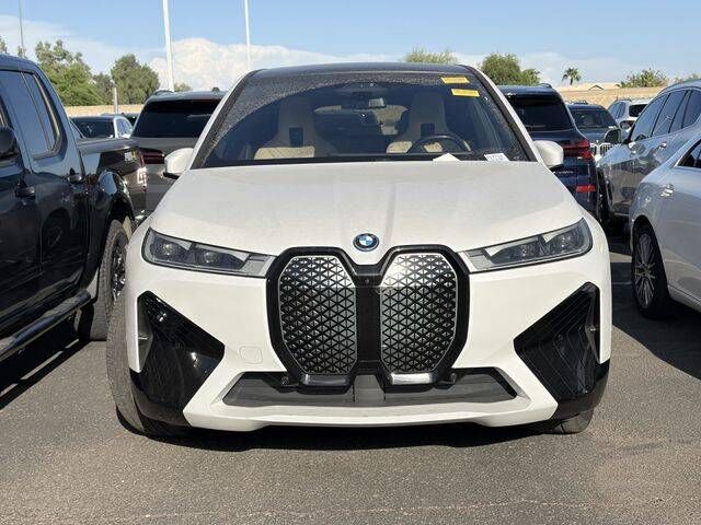 2024 BMW iX
