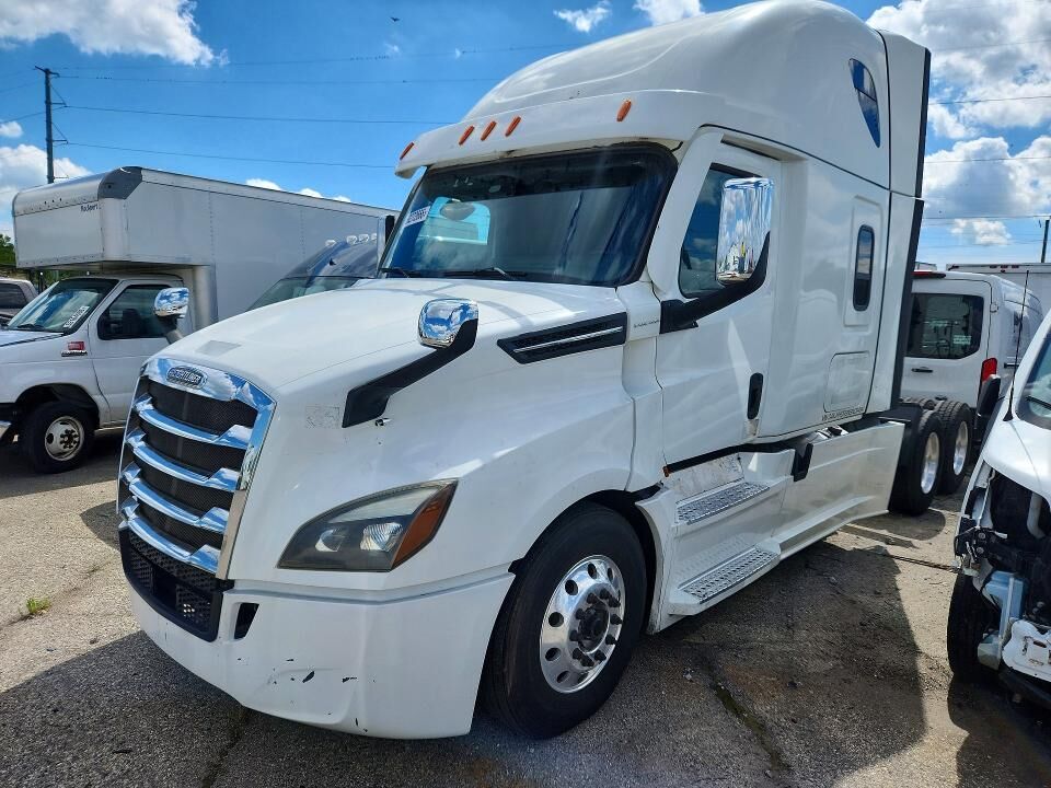 2022 FREIGHTLINER New Cascadia 126" Sleepercab
