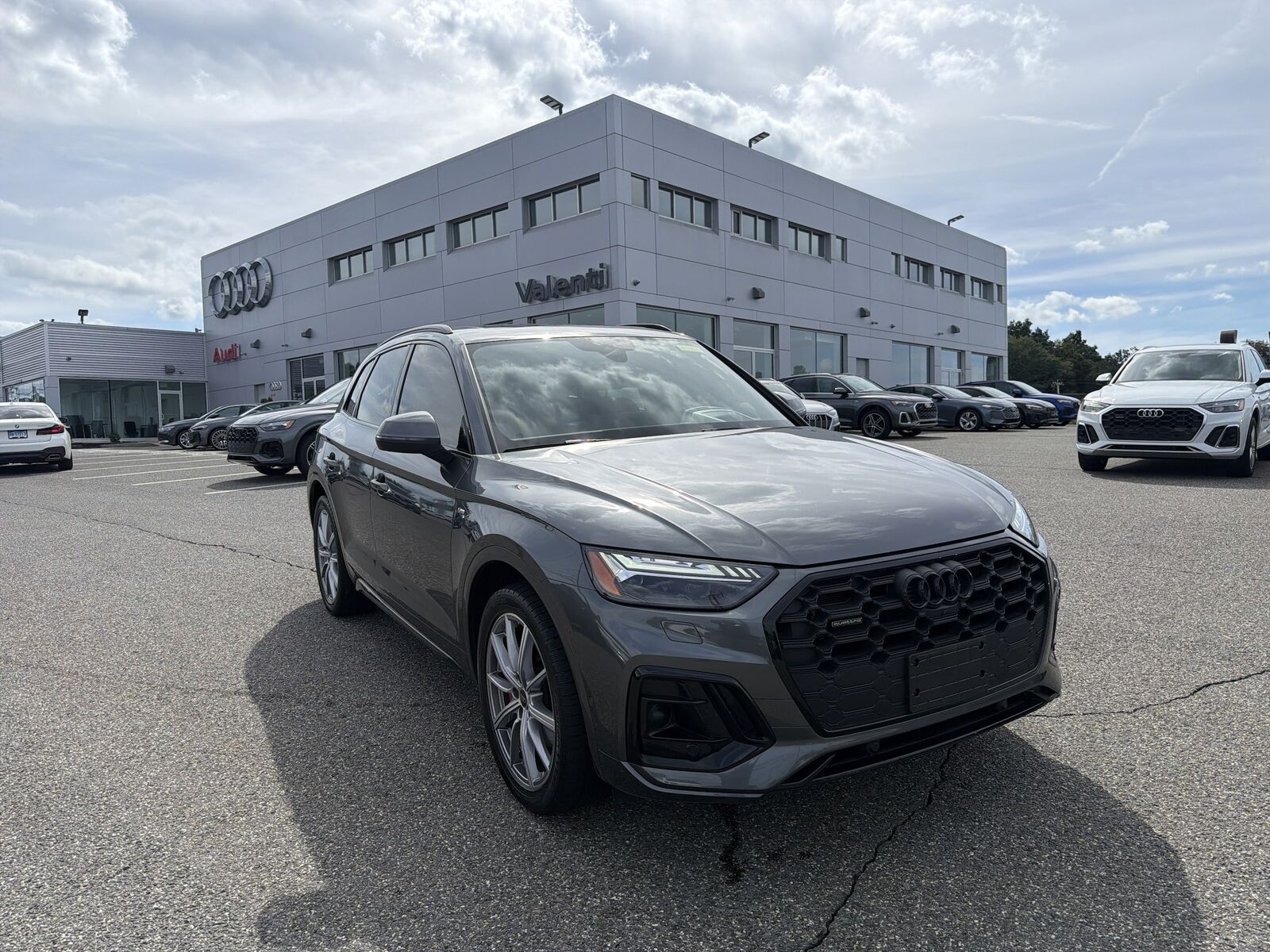 2024 AUDI Q5 e