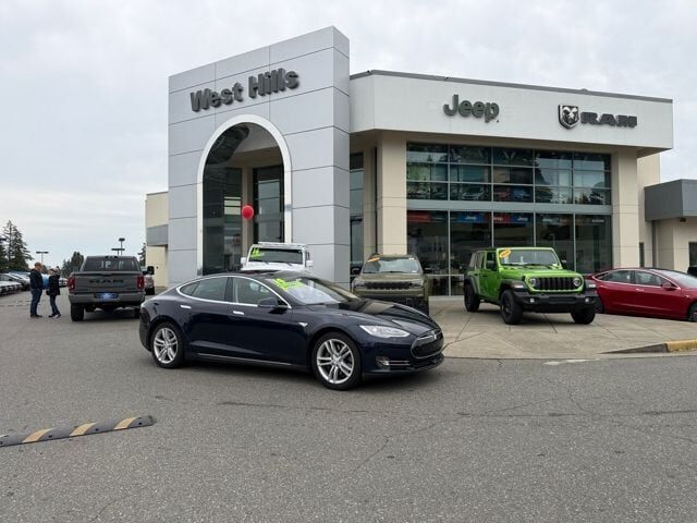 2014 TESLA Model S