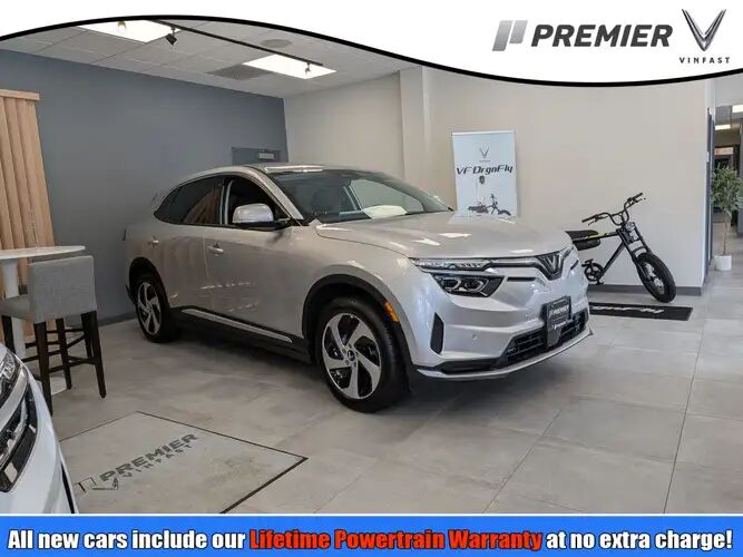 2027 VINFAST VF 8