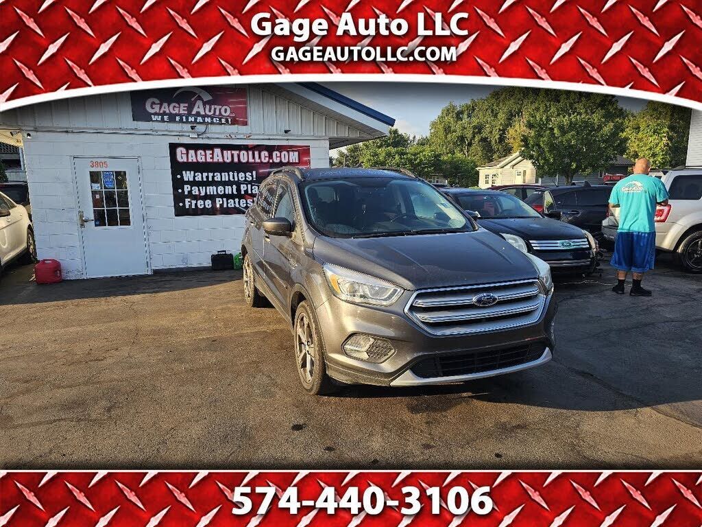 2018 FORD Escape