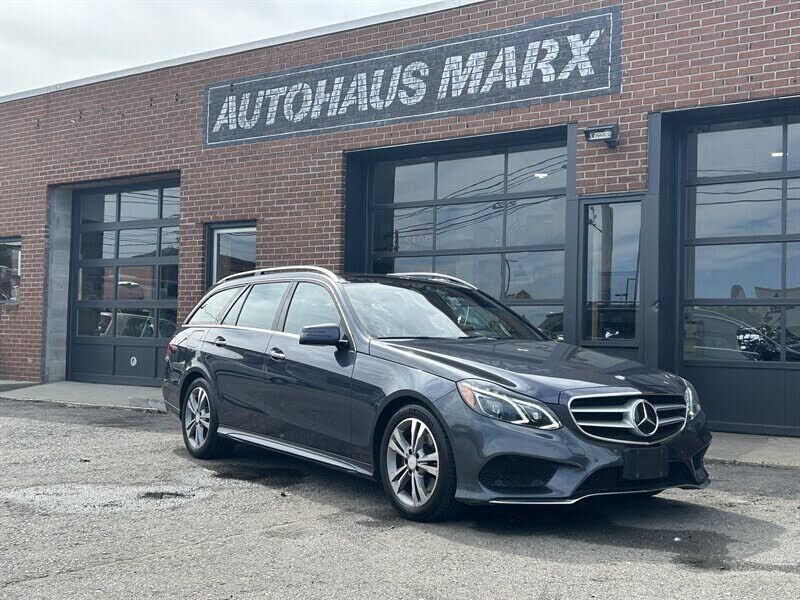 2016 MERCEDES-BENZ E-Class