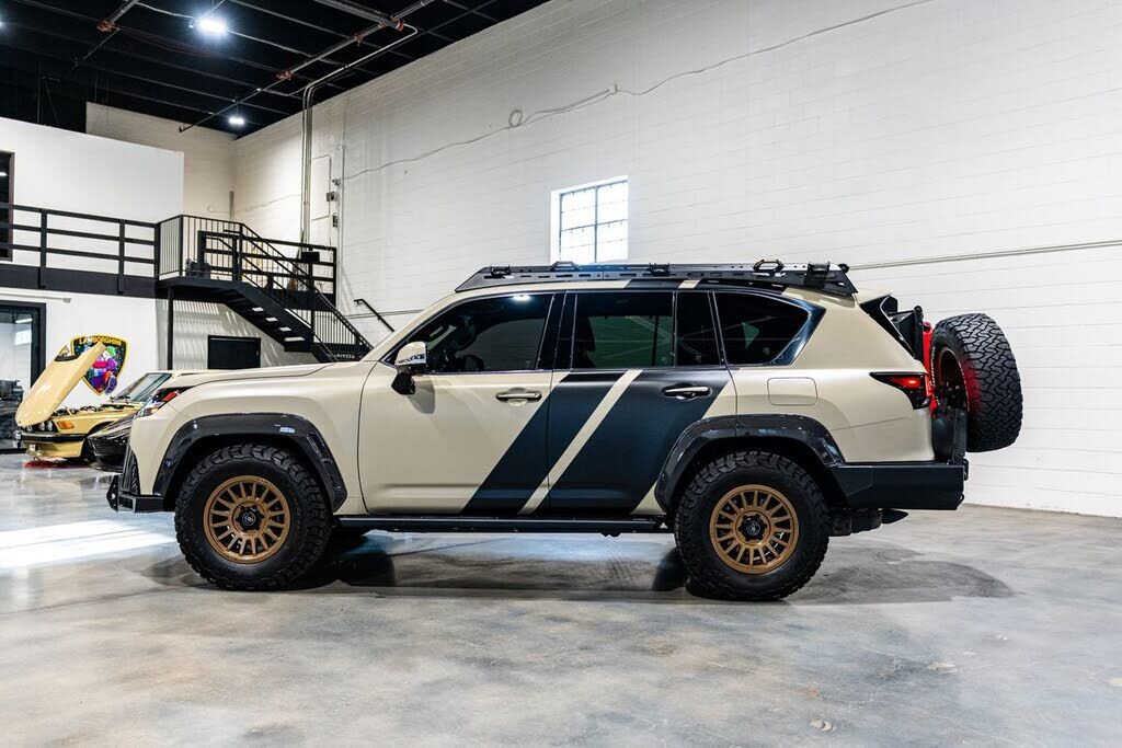 2024 Lexus LX