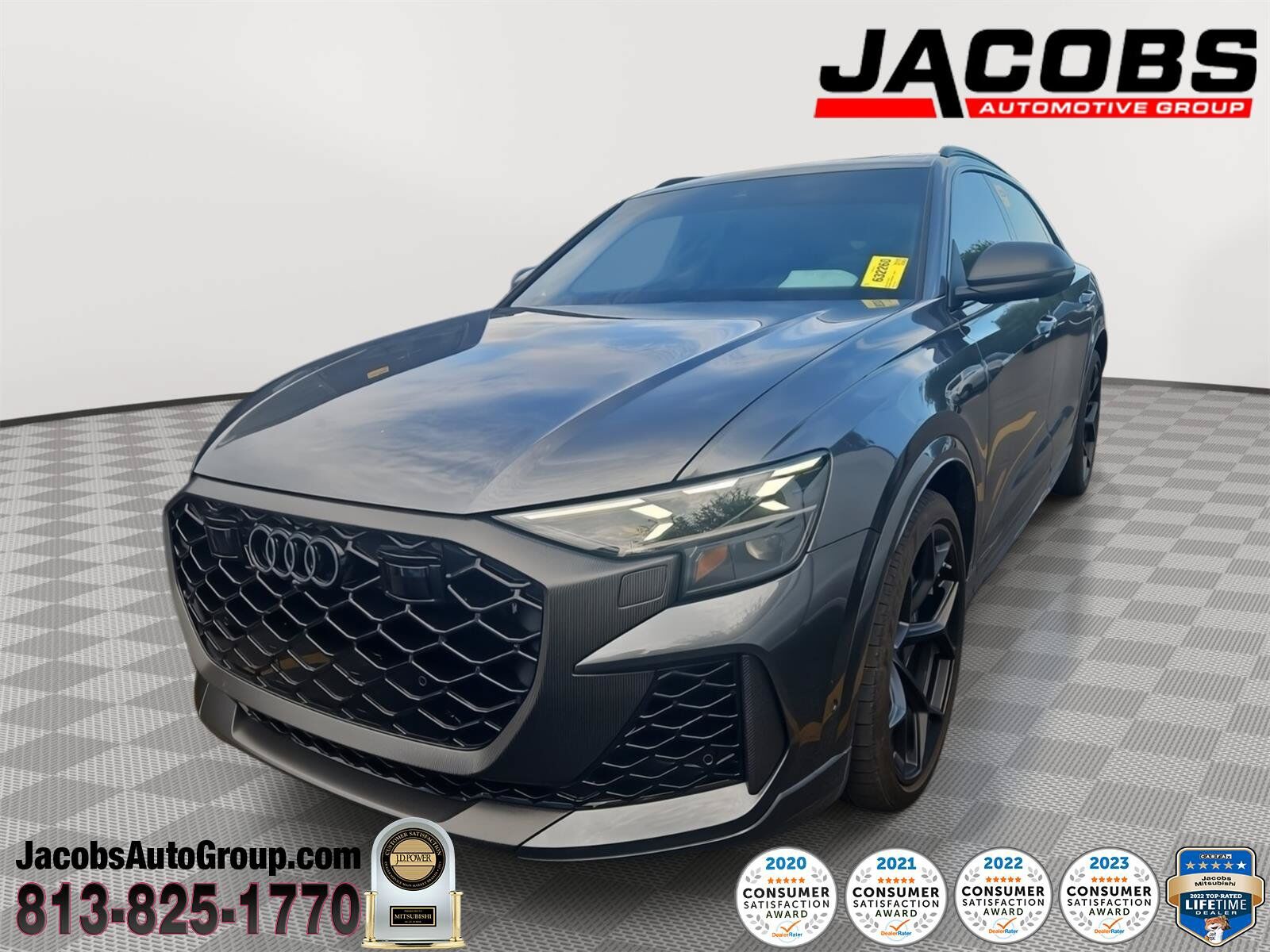 2025 AUDI RS Q8
