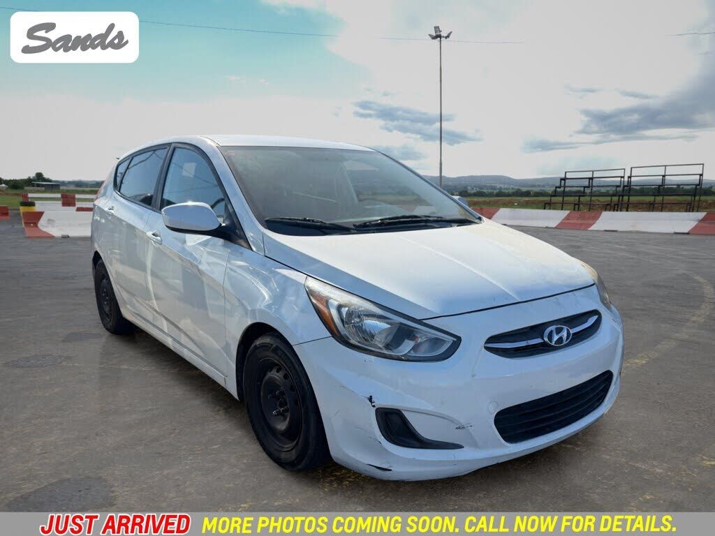 2017 HYUNDAI Accent