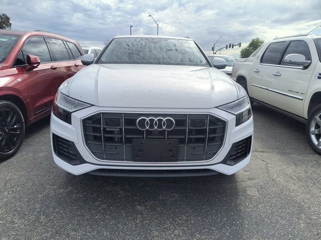2023 Audi Q8