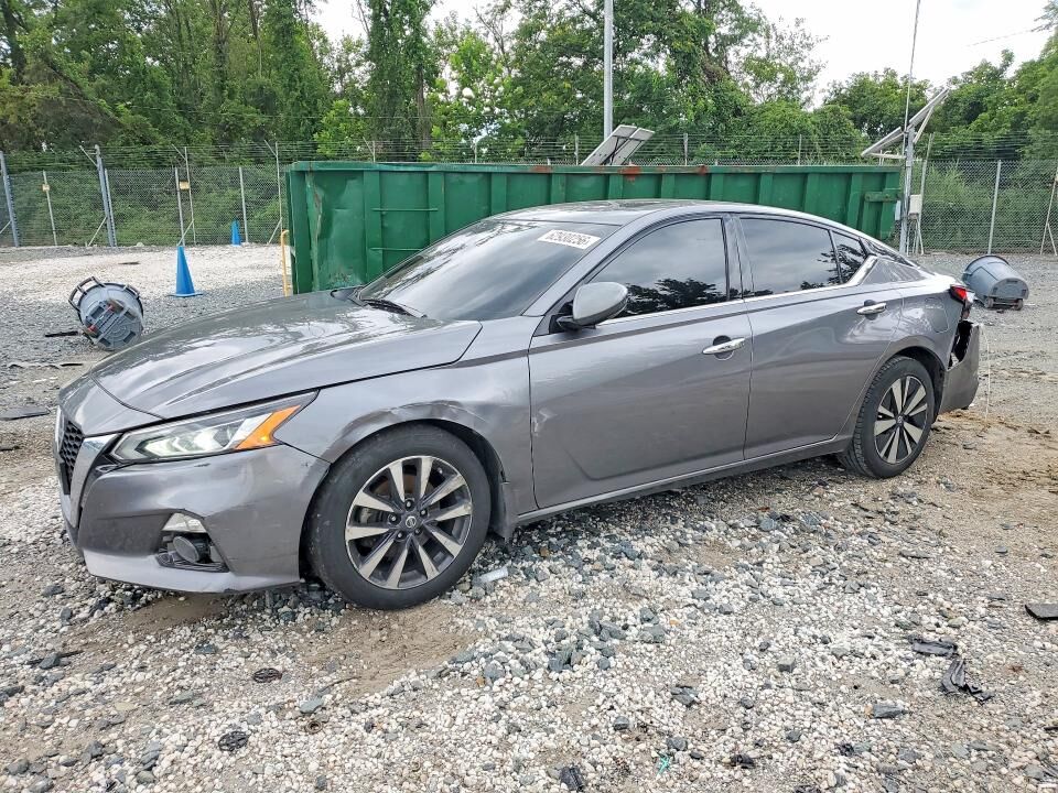 2021 NISSAN Altima