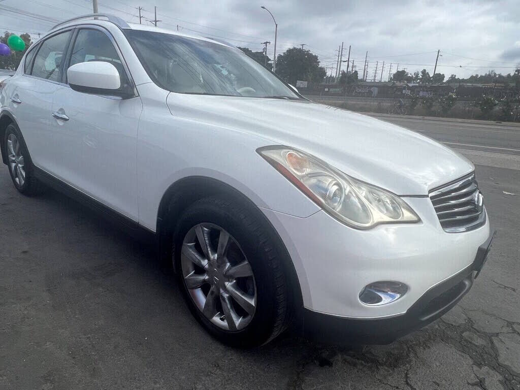 2011 INFINITI EX35
