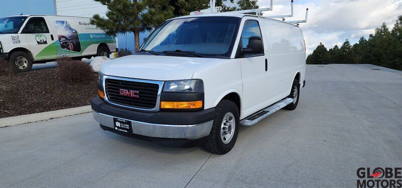 2017 GMC Savana