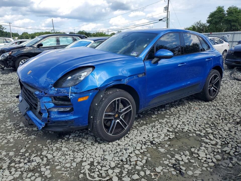 2020 PORSCHE Macan