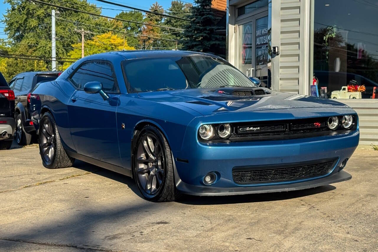 2021 DODGE Challenger