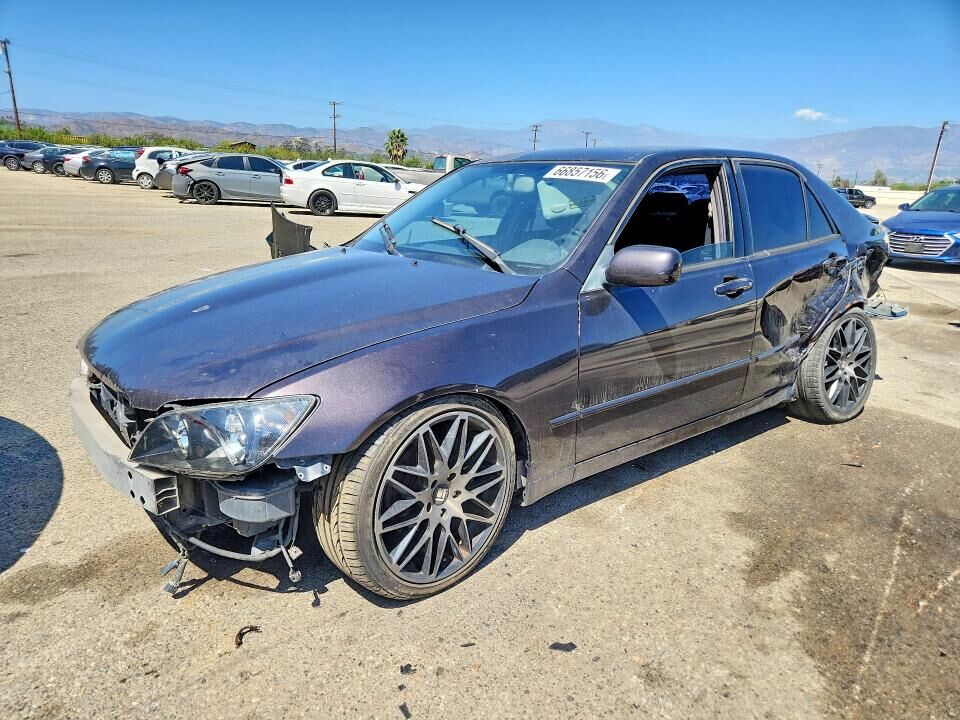 2002 LEXUS IS