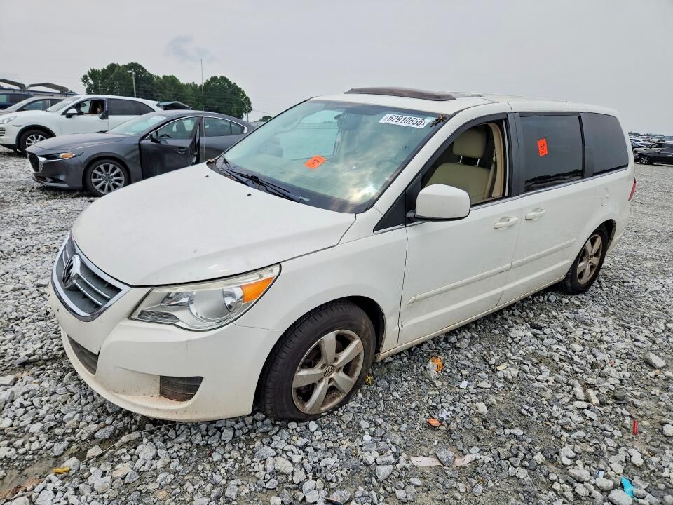 2010 VOLKSWAGEN Routan