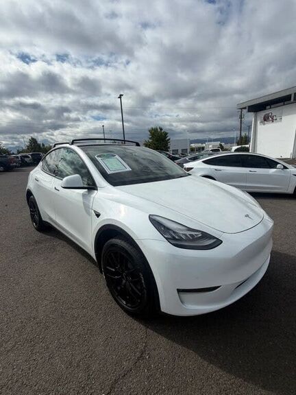 2021 TESLA Model Y