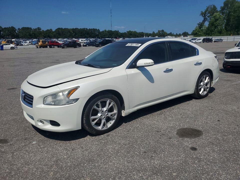 2014 NISSAN Maxima